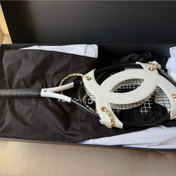 Chanel Tennis Racket with Leather Backpack Case with Gold Chain, CC Logo 23C NEW - Picture 4 of 5